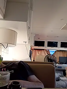 EZs_FuKRoOm live sex cam