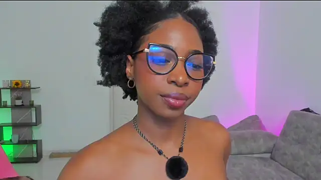 amatiisturr's cam snapshot