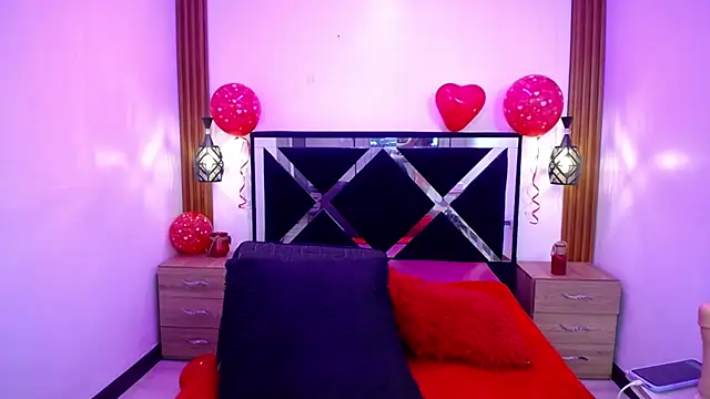 FRANCESCA_LOVE_'s cam snapshot