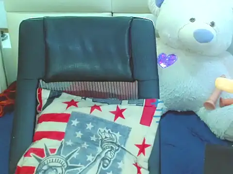 NharaBigCock live sex cam