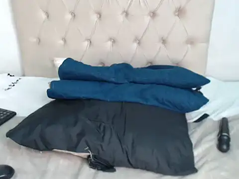 SAHIBA_202's cam snapshot