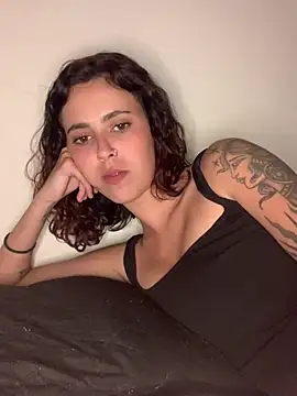 ninapellegrini17's cam snapshot