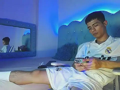 Apolo_Richards's cam snapshot