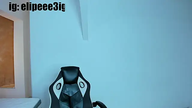 CONNOR_STONNE_'s cam snapshot