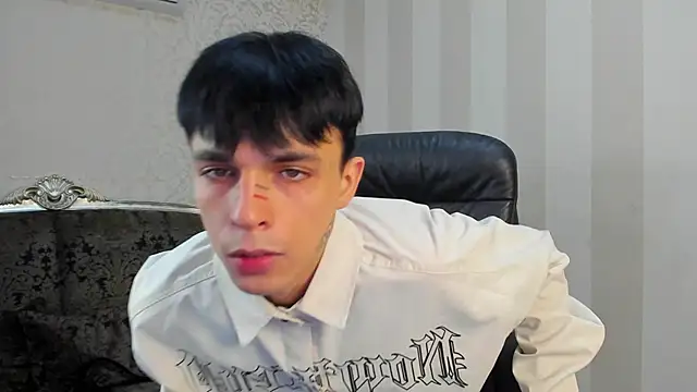 ClarkBev's cam snapshot