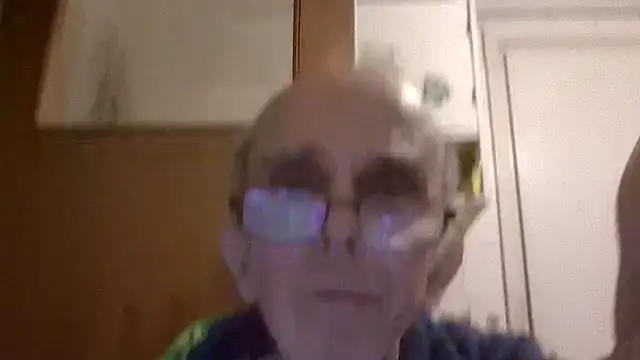 mariusica1@xh's cam snapshot