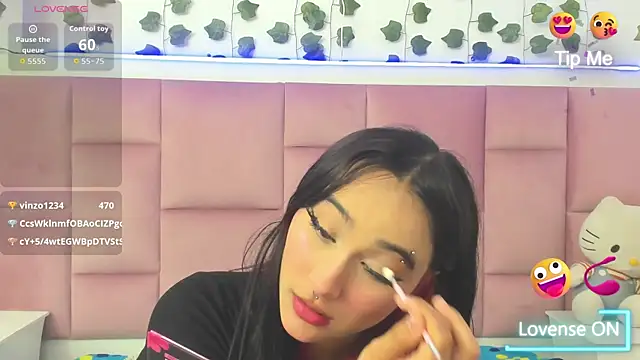 LeslieCute69 live sex cam