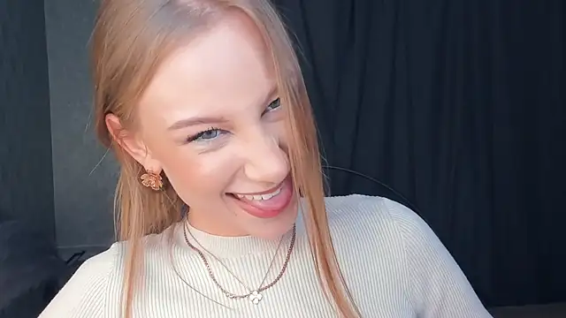 CarmenLipkin's cam snapshot