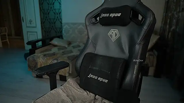 mike0xx live sex cam