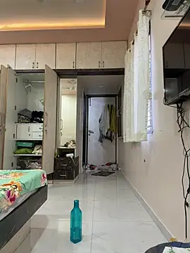 hornyguy271192's cam snapshot