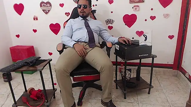 KalethBigDick live sex cam