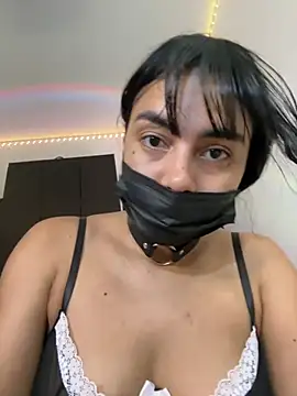 Kyra__Rose live sex cam