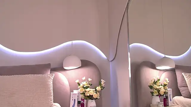 MiraBliss live sex cam