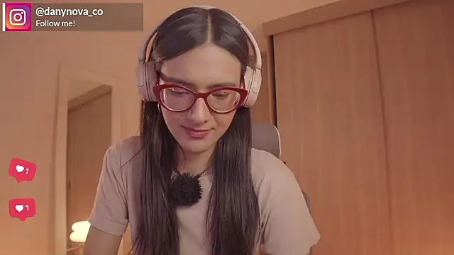 DanyNova_Co live sex cam