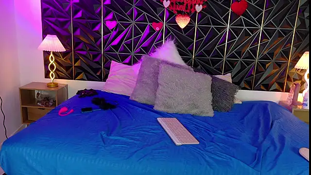 TaylorMilly's cam snapshot