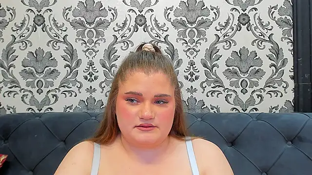 LissaBigTitts's cam snapshot