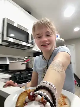 Cutiepiespanks's cam snapshot