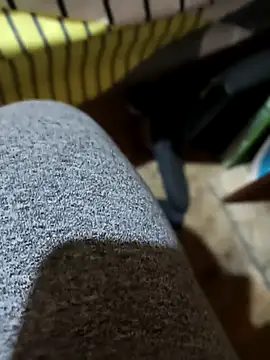 leo73w6's cam snapshot