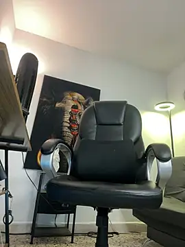 Ethan_Castellano's cam snapshot