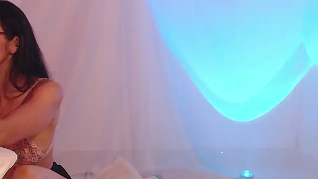 Belladonna_lips's cam snapshot