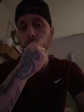 LockingStacks's cam snapshot