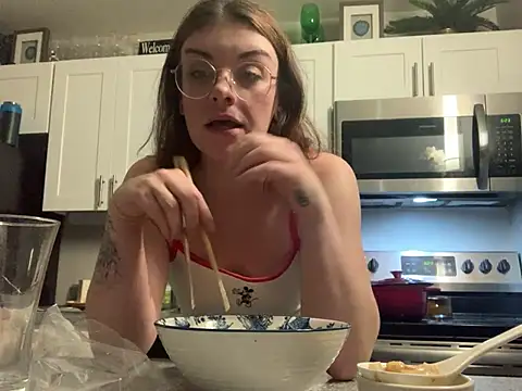 Intothewoodswego's cam snapshot