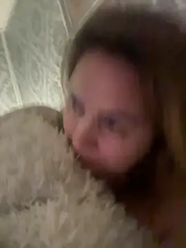 Emma_roqueen's cam snapshot