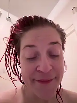 winestaindlips's cam snapshot