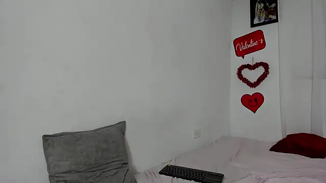 Laura_and_Kevin live sex cam