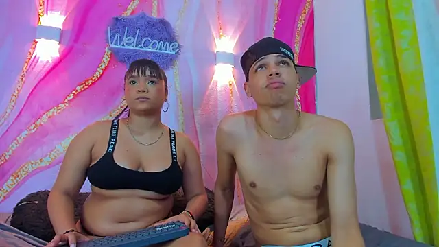 Jessy_and_Joy live sex cam