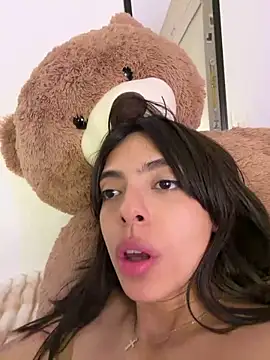 ZaraLuuv live sex cam