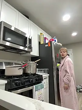 Cutiepiespanks's cam snapshot