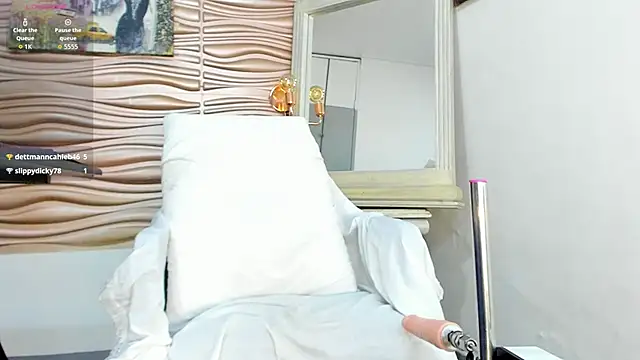 mia_pineda's cam snapshot