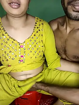 CollegeGrill's cam snapshot