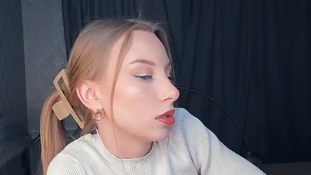 CarmenLipkin's cam snapshot