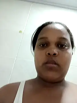 PerlaCurvasgrandes live sex cam