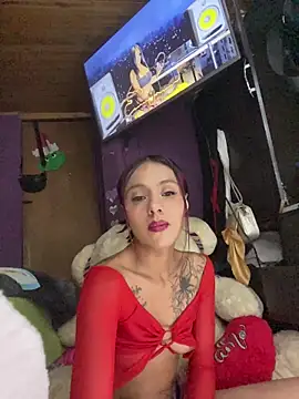 Emily-Fire's cam snapshot