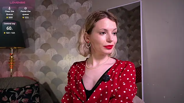 VinylKiss's cam snapshot