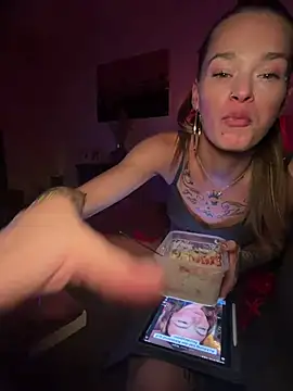 vinique99's cam snapshot