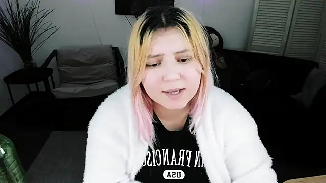 DiaAngell's cam snapshot