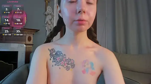 DominikaElis live sex cam