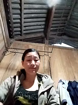 lris-Beauty77 live sex cam