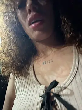 roxyrougee live sex cam