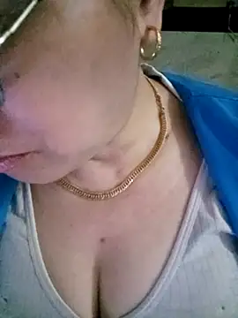 small-house123 live sex cam