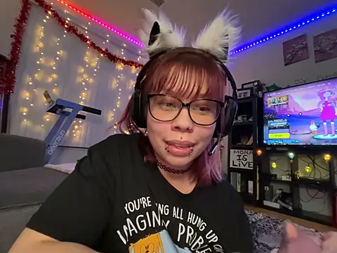 moan4mona's cam snapshot