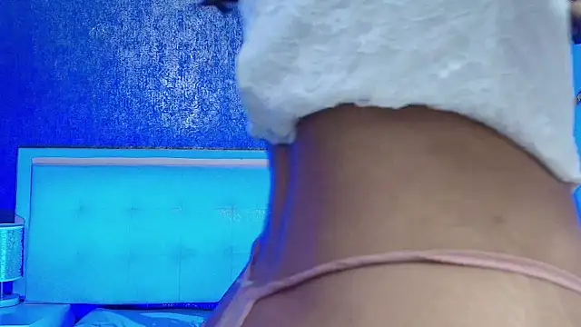 Cloeandtyfanny live sex cam