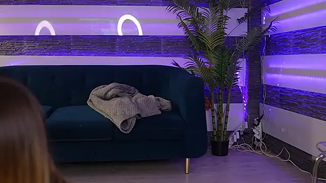 ItsIvyLicious_'s cam snapshot