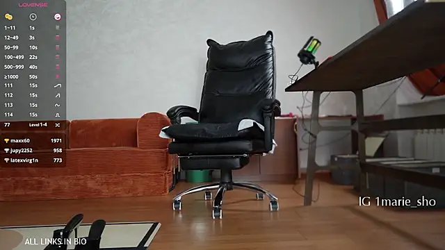 LAUREL_HAZEL's cam snapshot