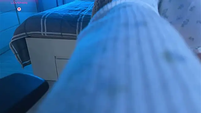 Katy_Kar's cam snapshot