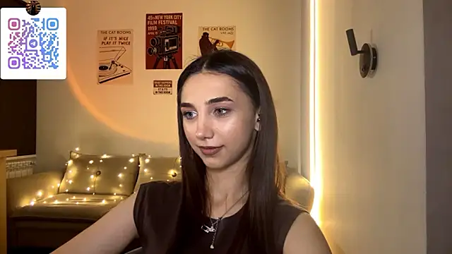 LinaMour's cam snapshot